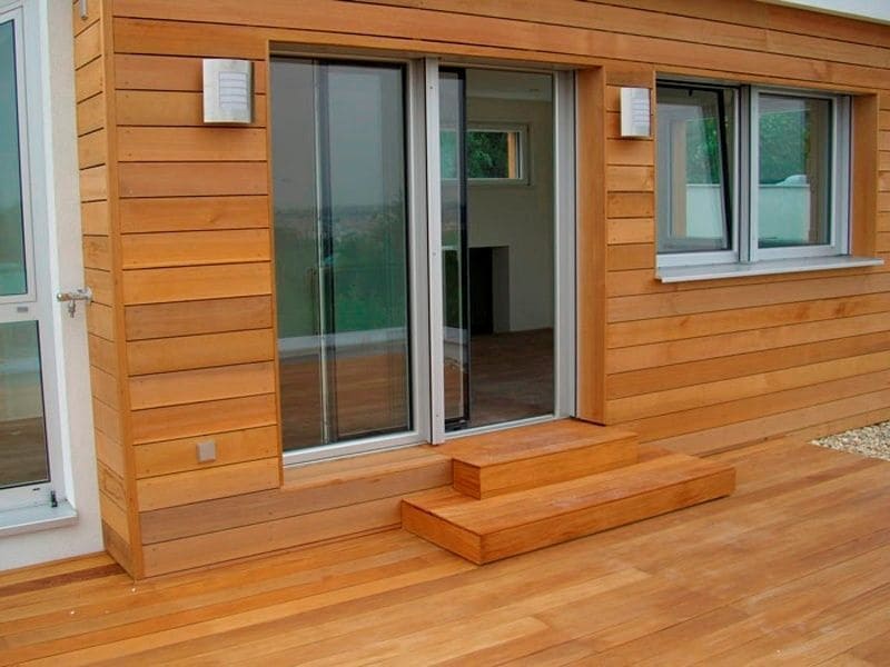 Дом, отделанный планкеном